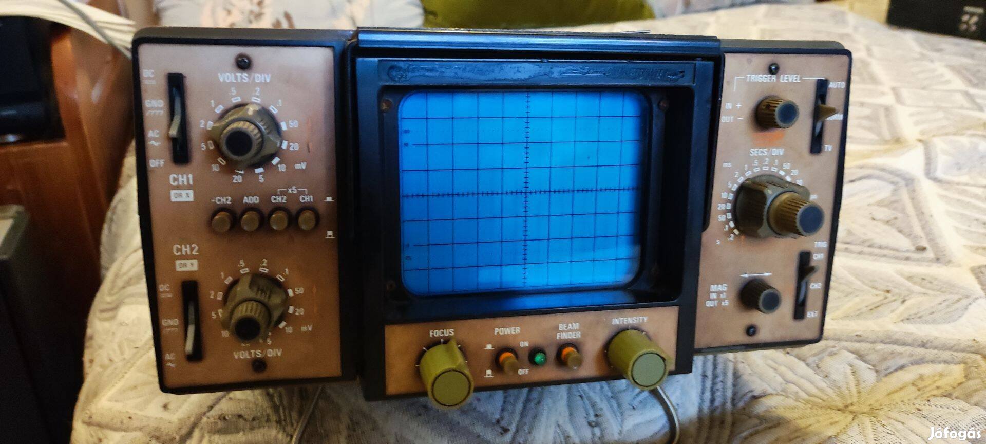 Tektronix Telequipment D1011 kétsugaras oszcilloszkóp