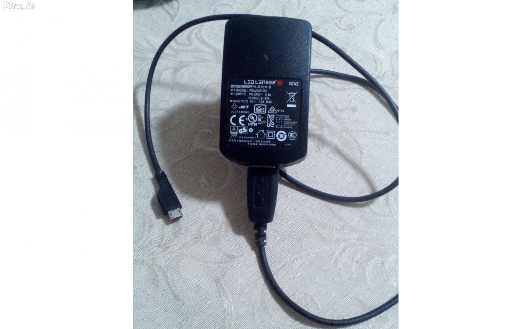 Telefon, tablet USB töltő adapter 5V 1000mA