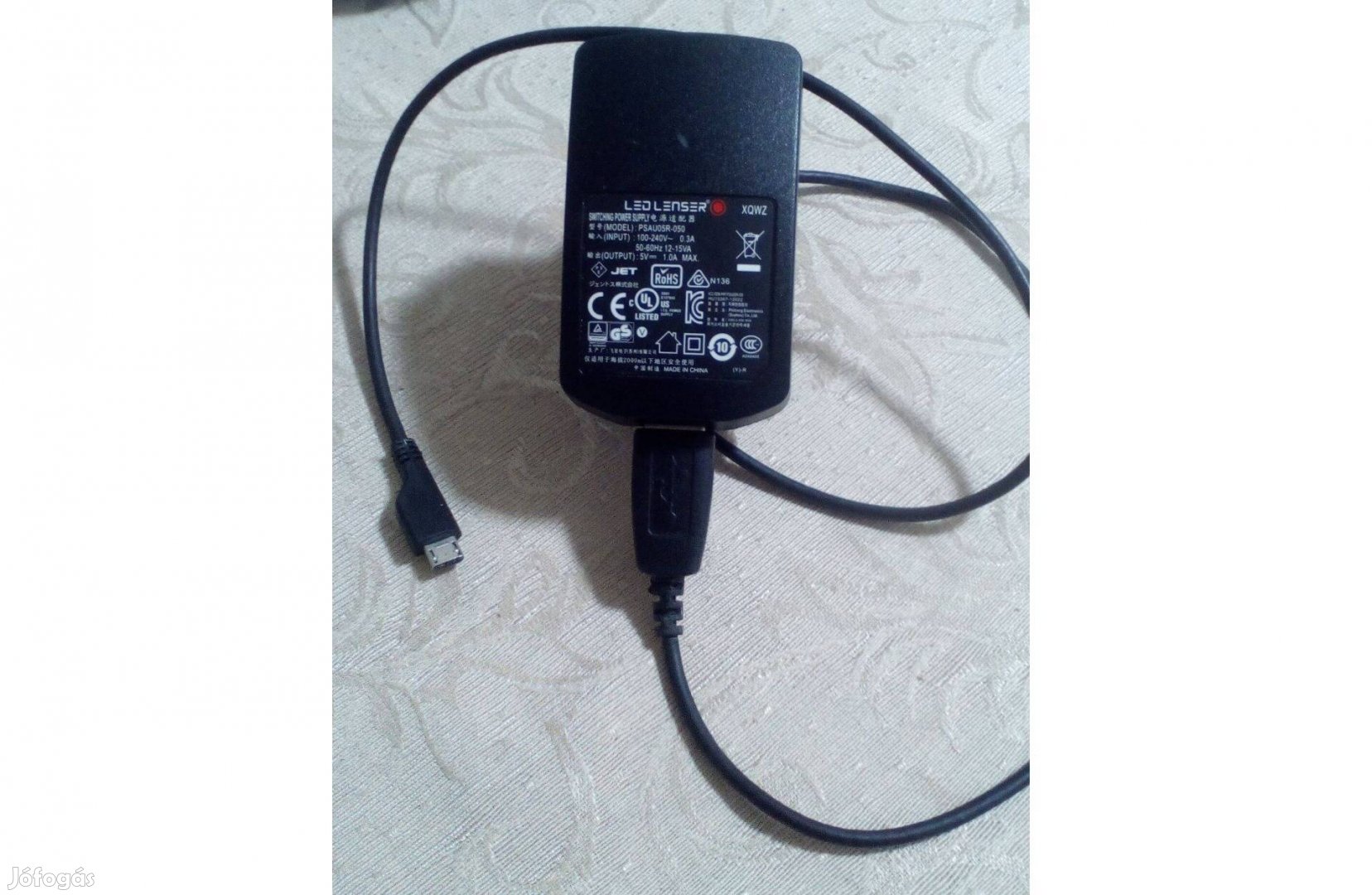 Telefon, tablet USB töltő adapter 5V 1000mA