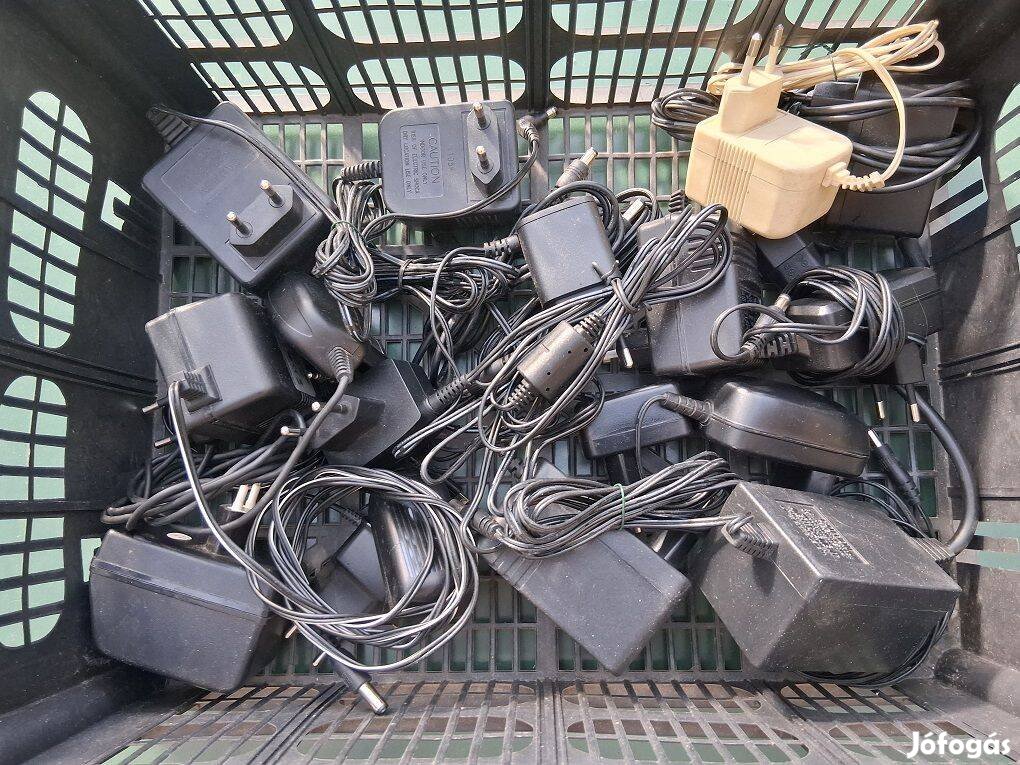 Telefontöltő hálózati adapter tápegység1
