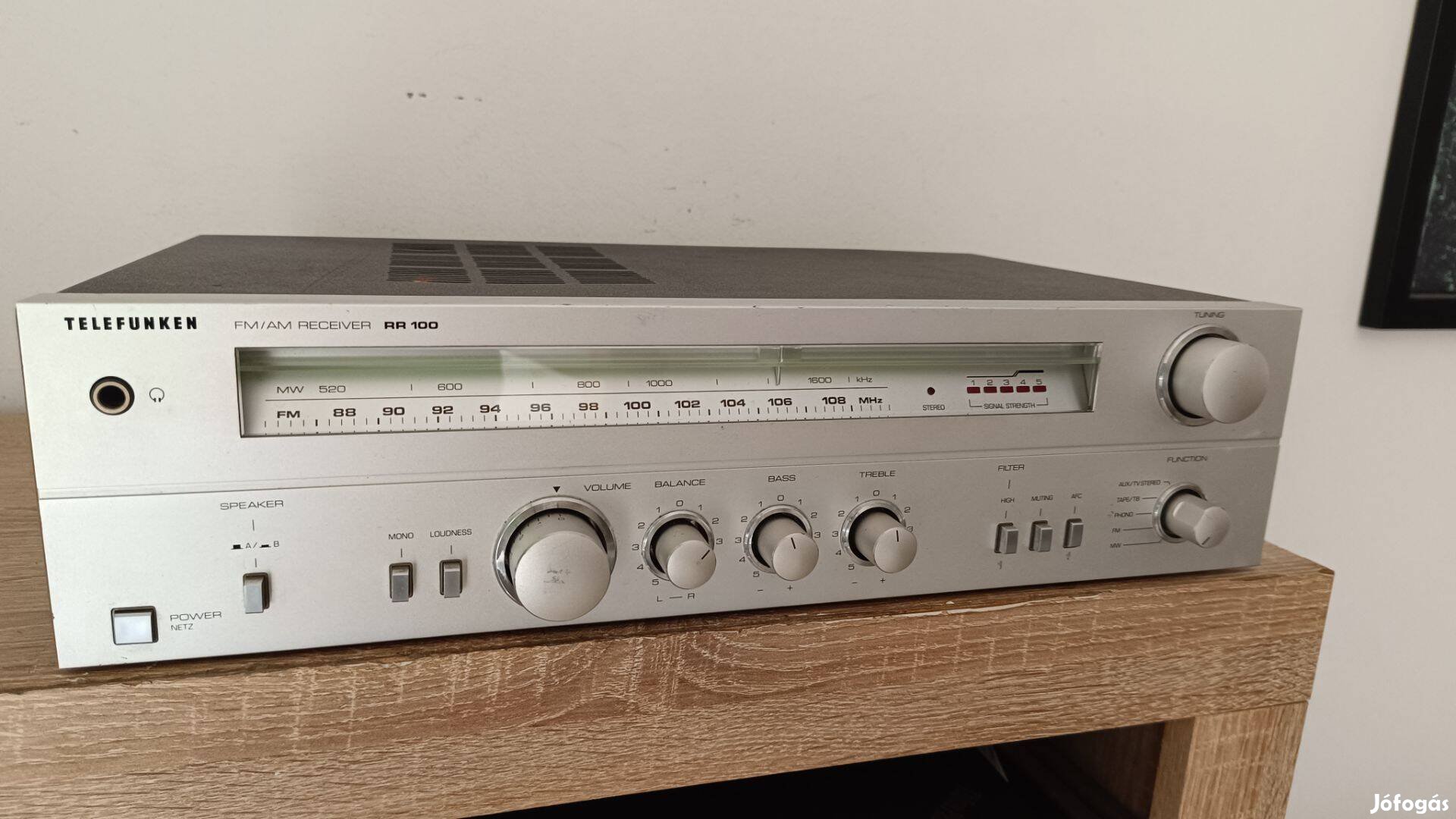 Telefunken RR100 rádióserősitő