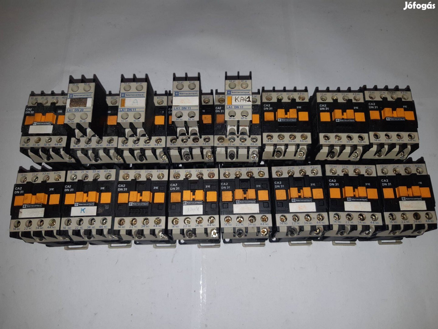 Telemecanique 110V mágneskapcsoló /271