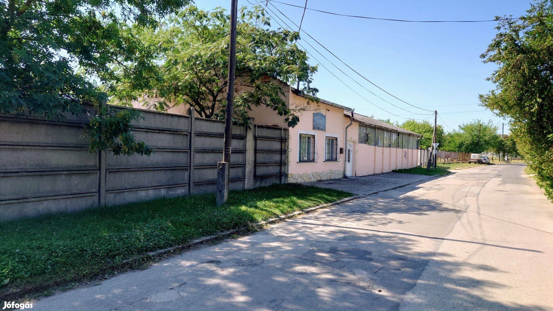 Telephely, műhely, kőfaragás, gránit eladó!