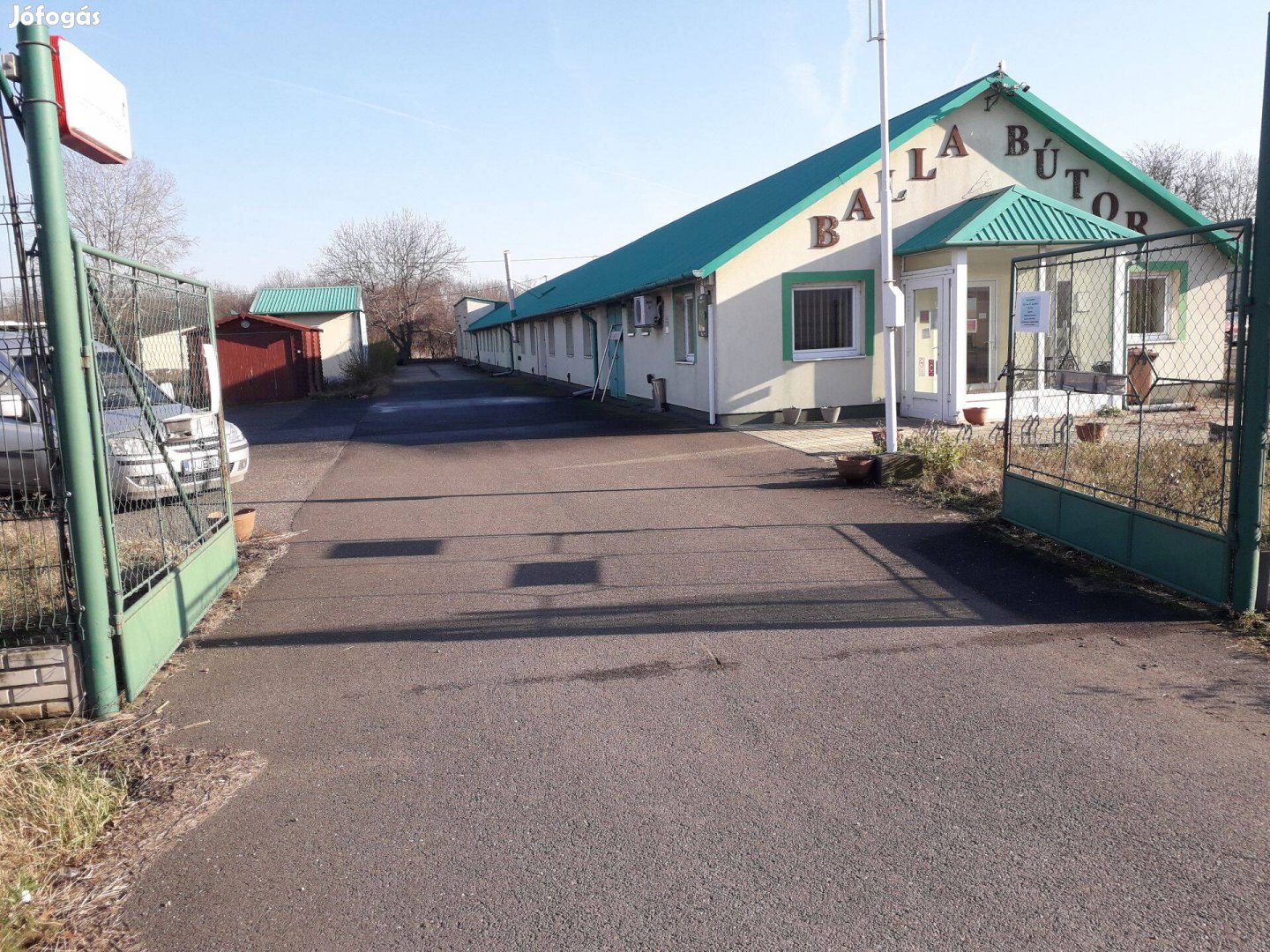 Telephely eladó, 4000/8000 m2 a szentesi ipari parkban 210 millió Ft