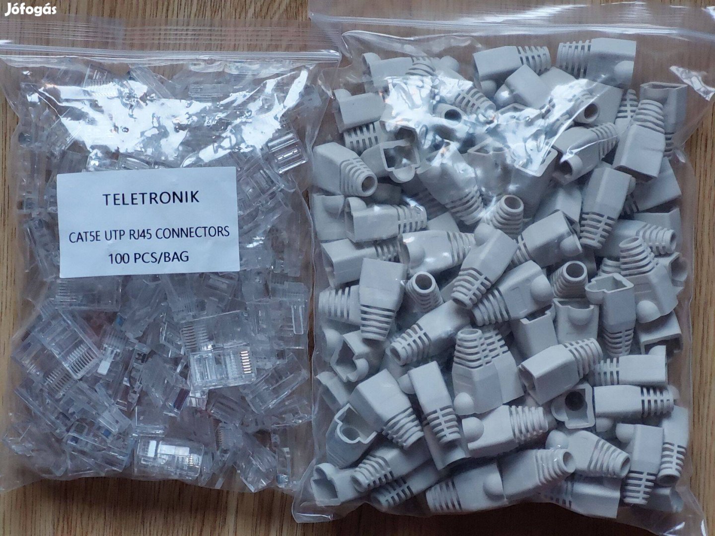 Teletronik CAT5e UTP RJ45 csatlakozó és törésgátló (100-100db)