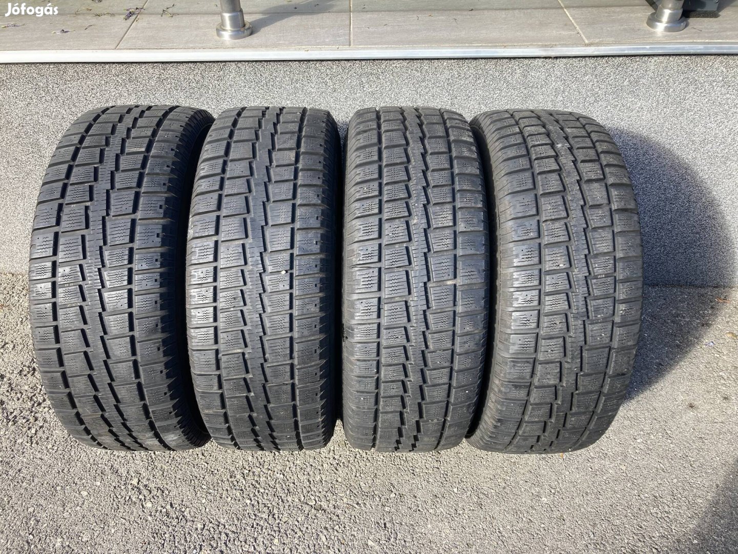 Téli 275/60 r20 4db gumi offroad 4x4 terep