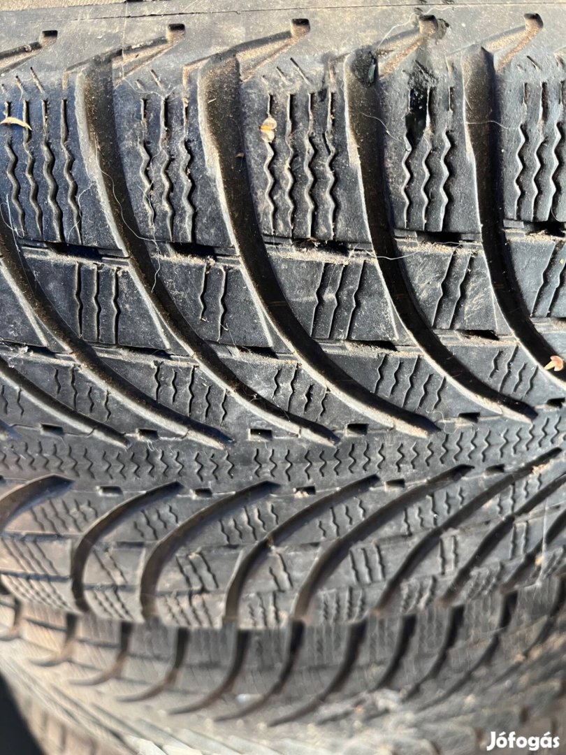 Téli Gumi 235/60/18 Michelin + alufelni