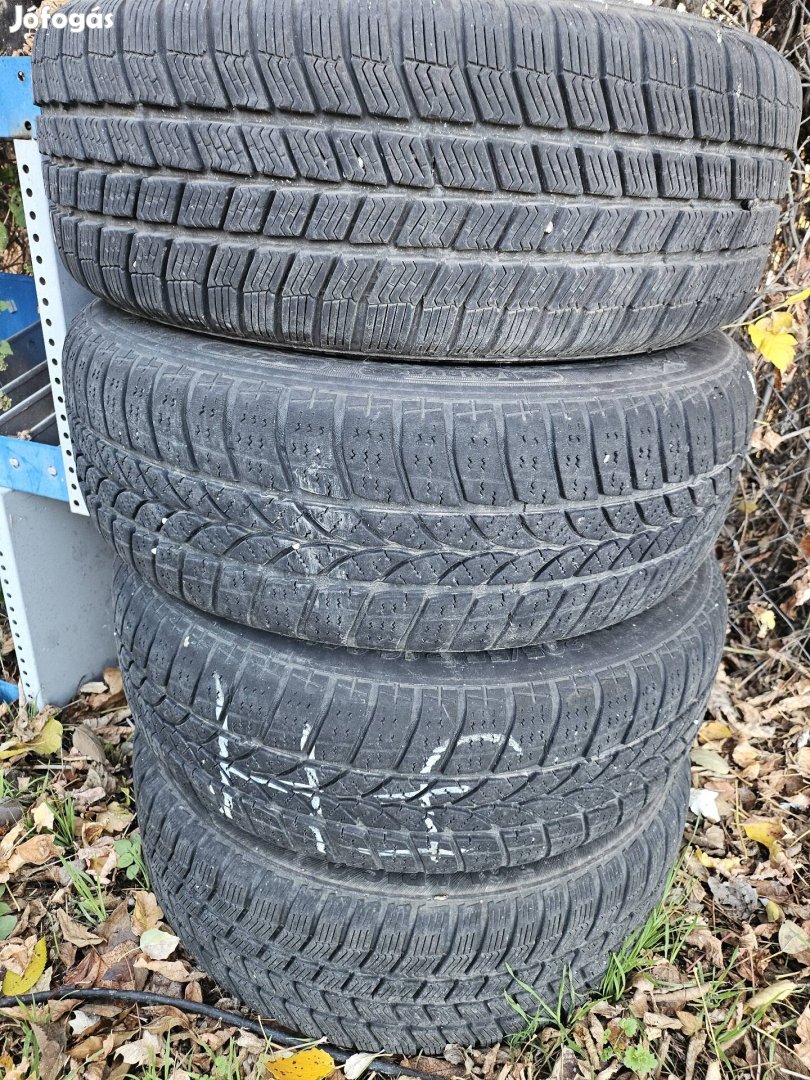 Téli Gumi Felnivel B-mercedes 4db