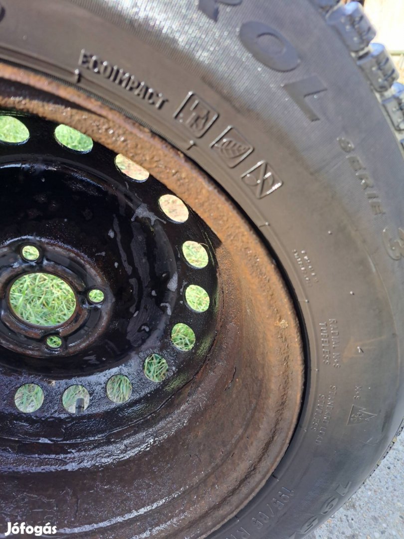 Téli autógumi felnin