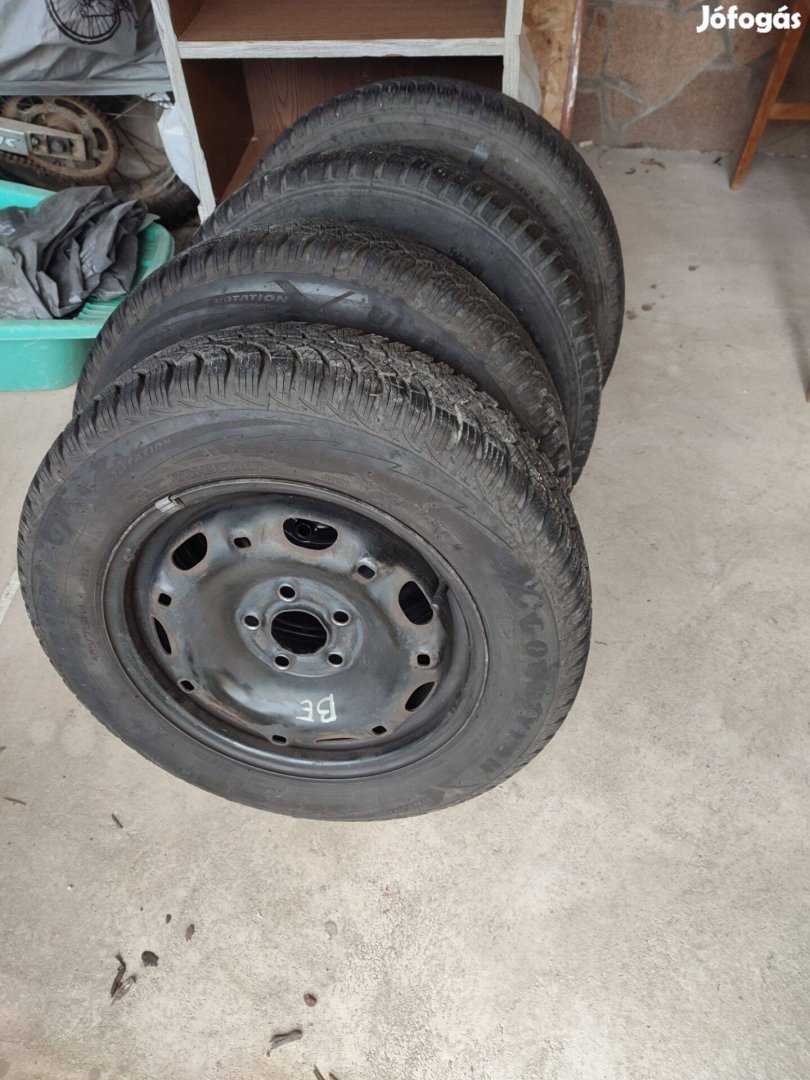 Téli gumi 165/70 R14 acélfelnin eladó