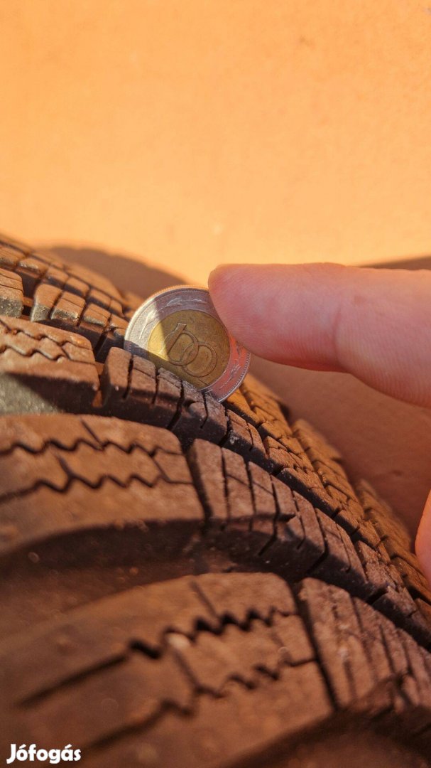 Téli gumi 165/70 R14 felnin