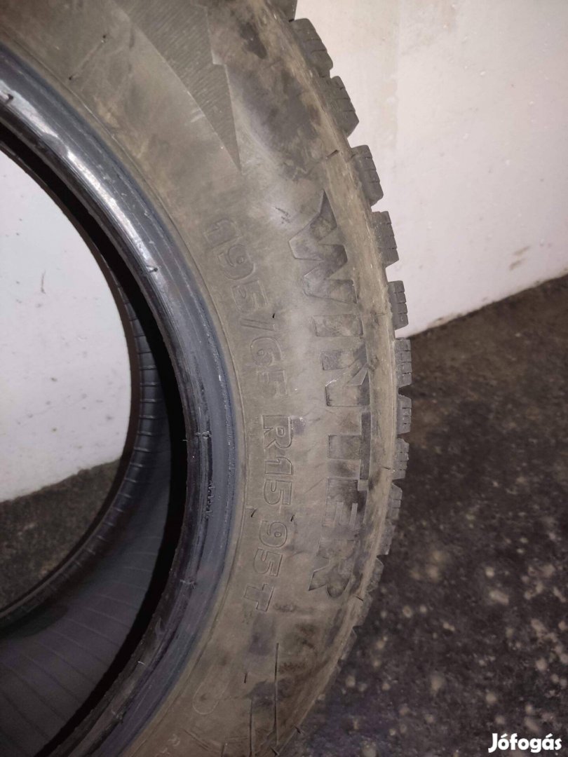 Téli gumi 195/65 R15 - 4 db