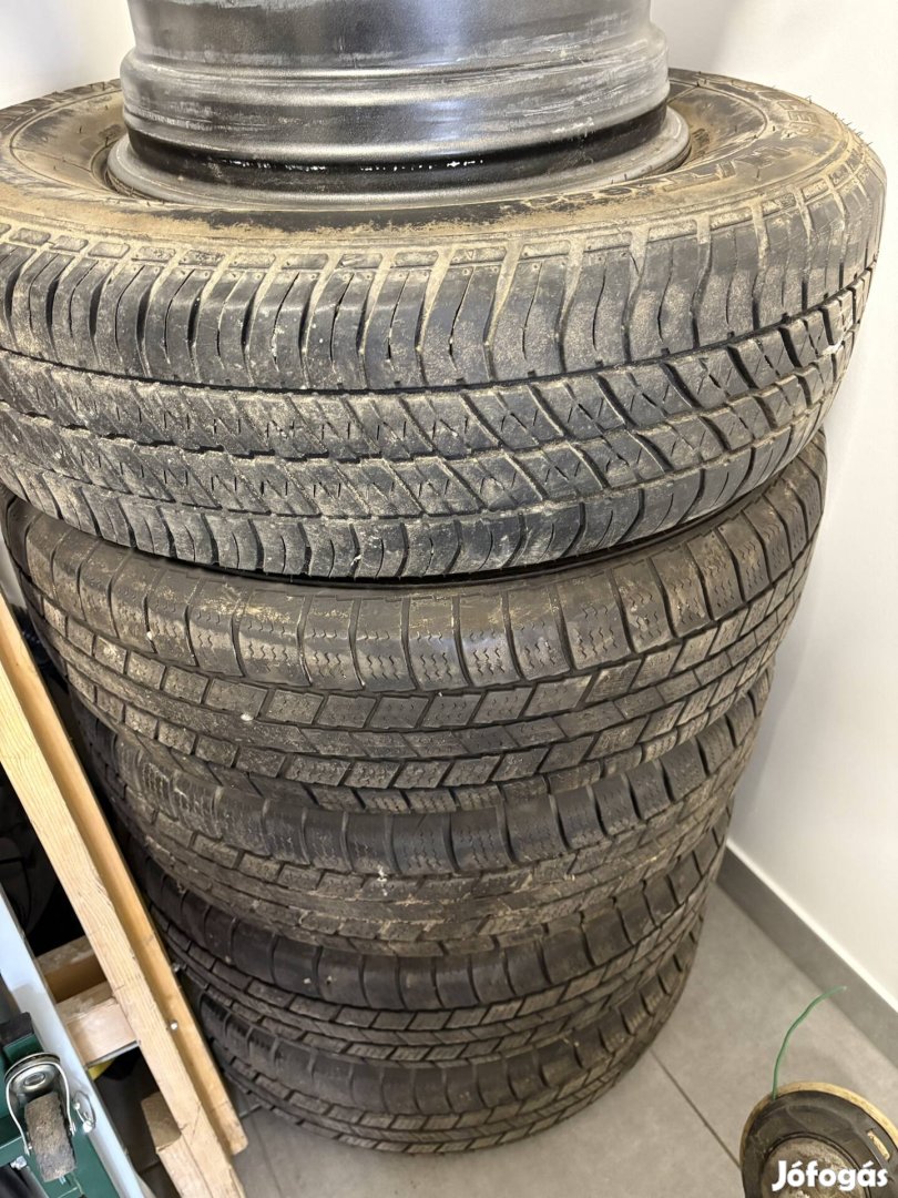 Téli gumi 195/80r15