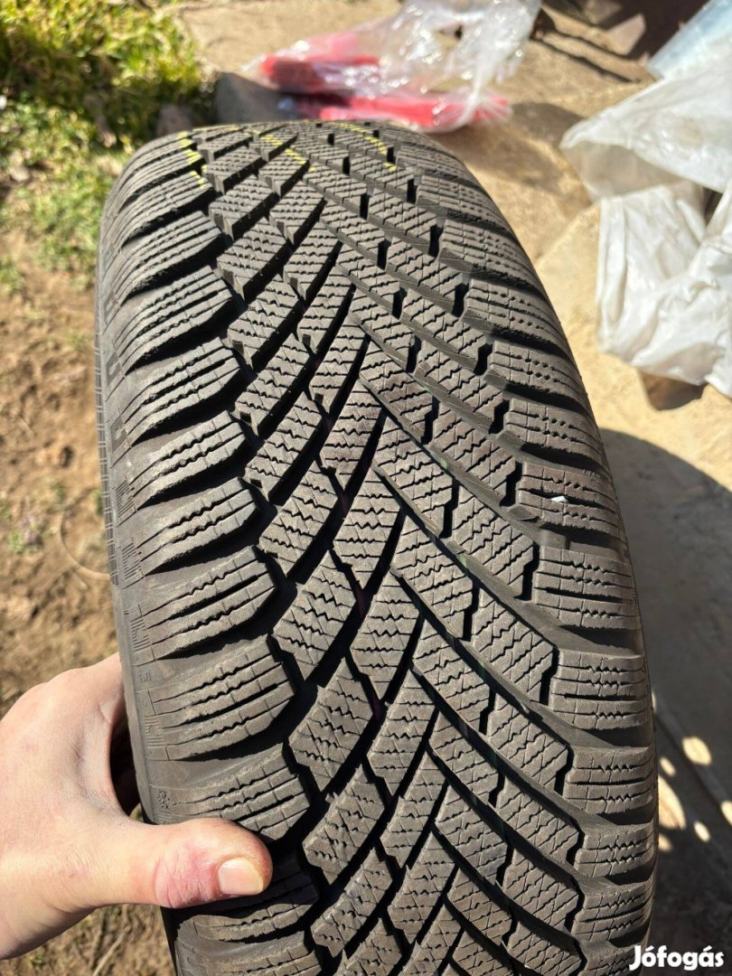 Téli gumi 205/60 R16 5x115 lemezfelnin