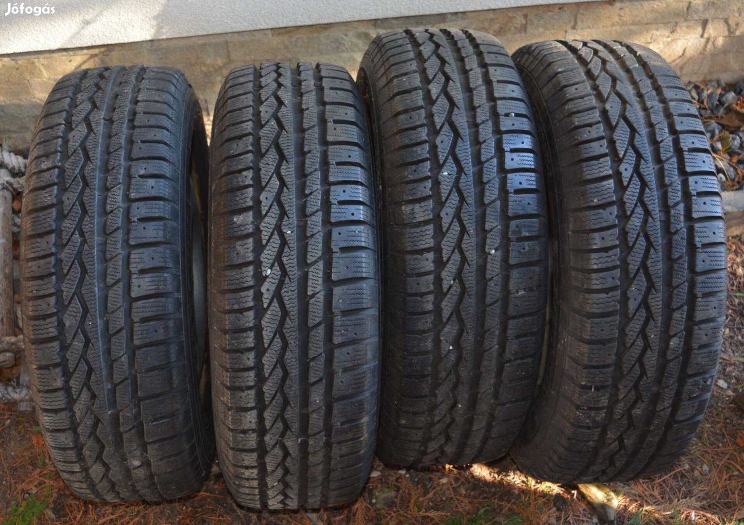 Téli gumi 205/70r15 205 70 15 téligumi 8-9mm 4 darab