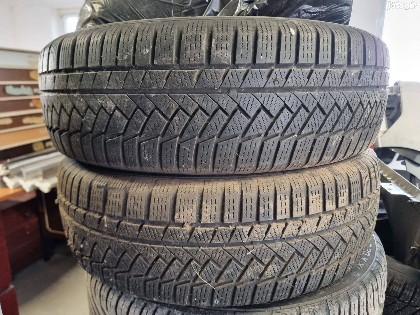 Téli gumi 215/65R17 Continental Wintercontact