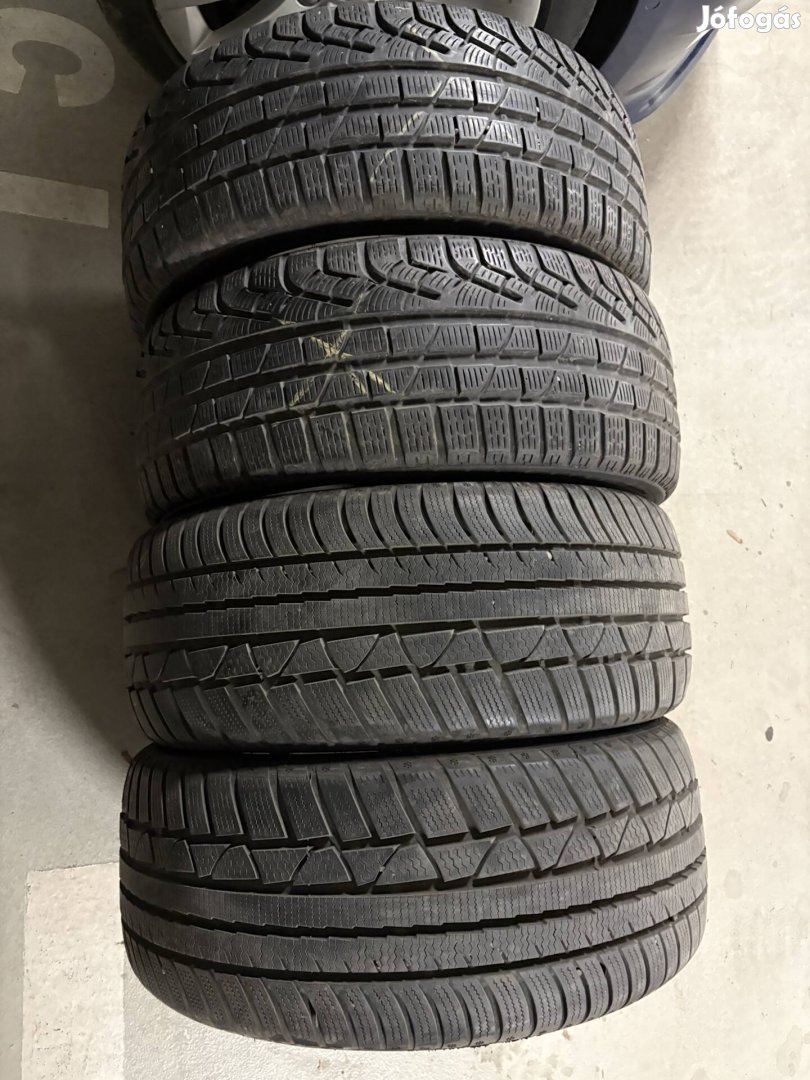 Téli gumi 235/45 R18