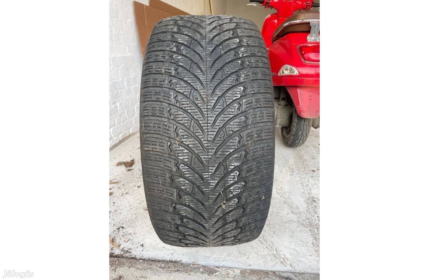 Téli gumi 285/40 Felni: R 21