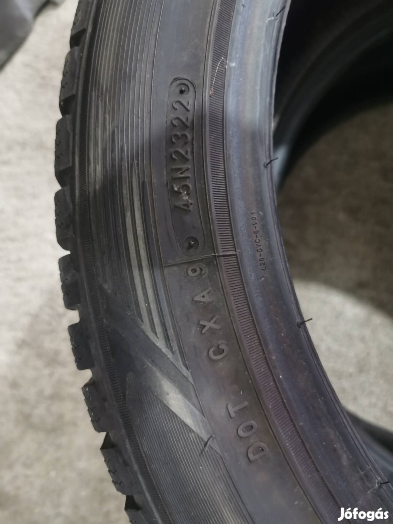 Téli gumi 2db eladó