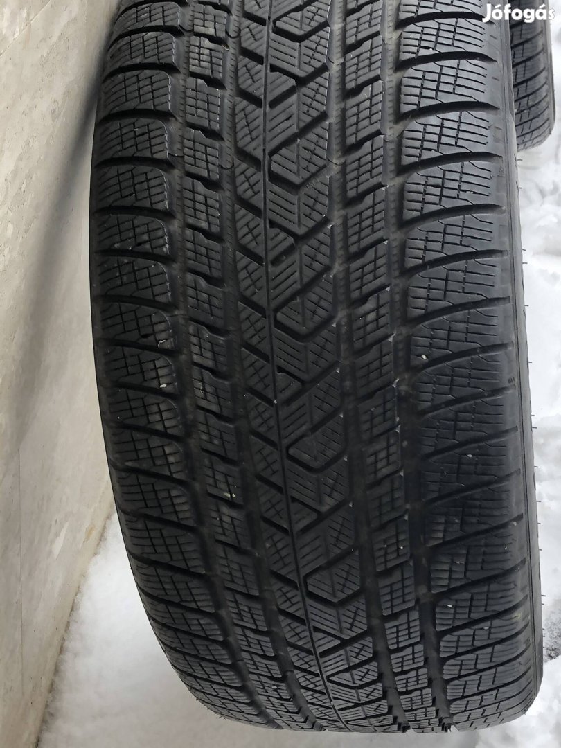 Téli gumi BMW X6 X5 Pirelli Scorpions