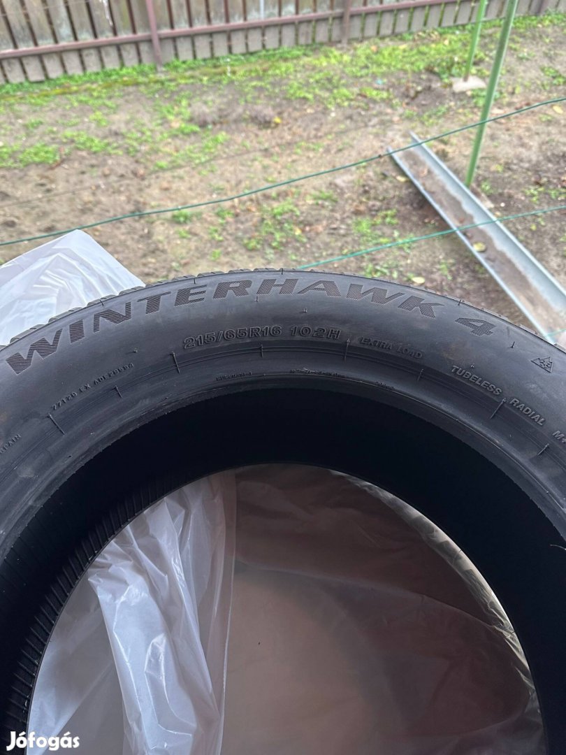 Téli gumi Firestone Winterhawk 4 215/65 R16 98H