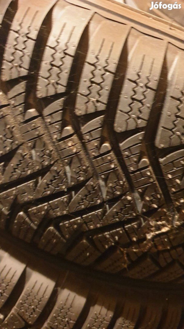 Téli gumi Laufenn 195/65R15