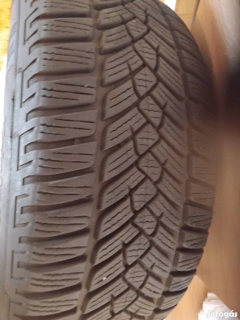 Téli gumi Mercedes disztarcsaval 