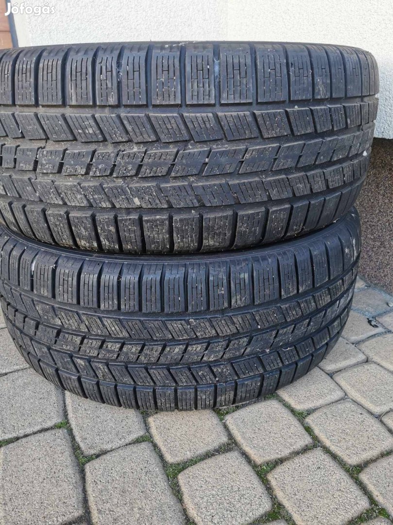 Téli gumi Pirelli Scorpion 20-as kerék