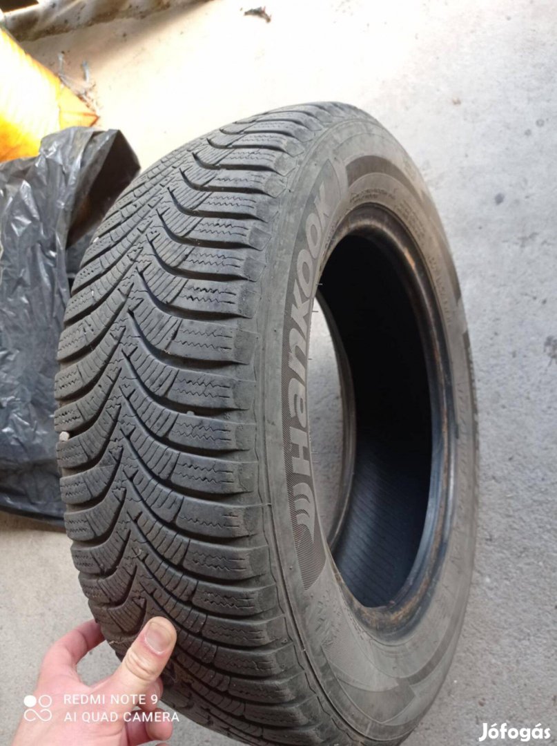 Téli gumi. (Hankook, Winter Icept)