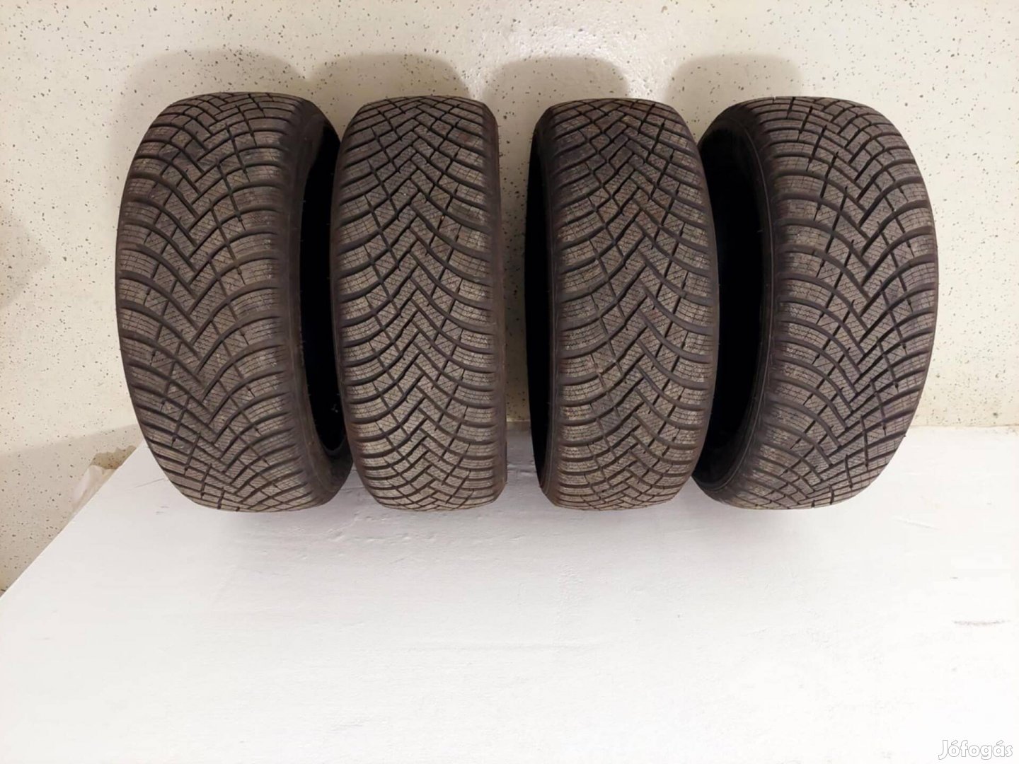 Téli gumi( újonnan vásárolt, 2 hónapot használt)