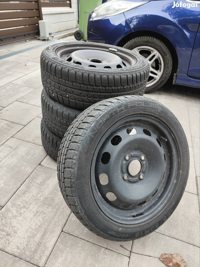 Téli gumi acélfelnin Momo 195/55 R15 - 6Jx15H2 Ford Fiesta 