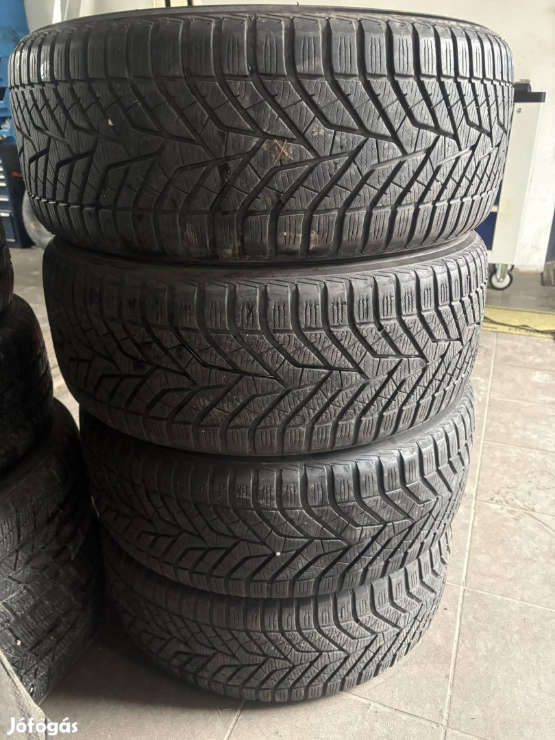 Teli gumi elado 225/50/18