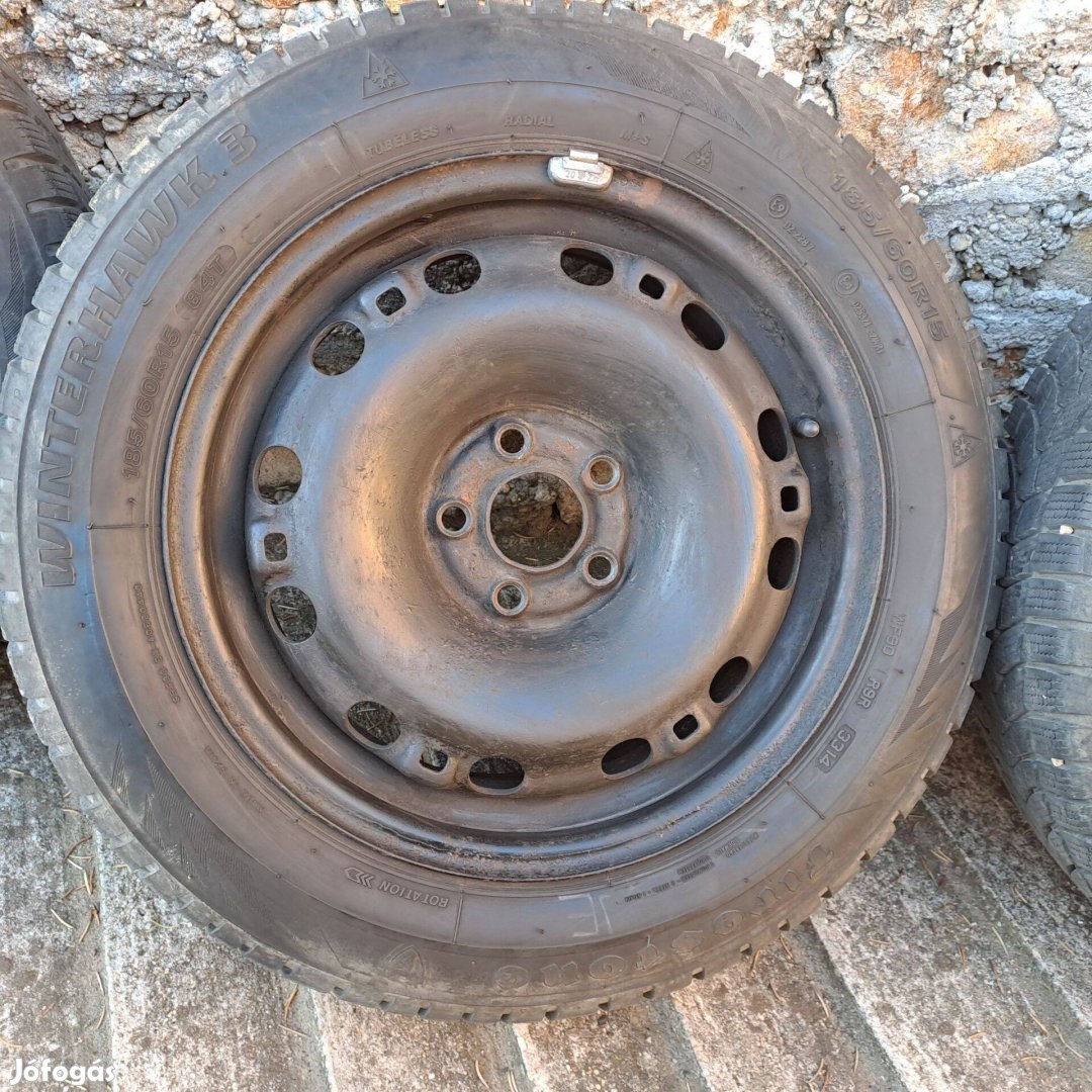 Téli gumi felnin 185/60/R15