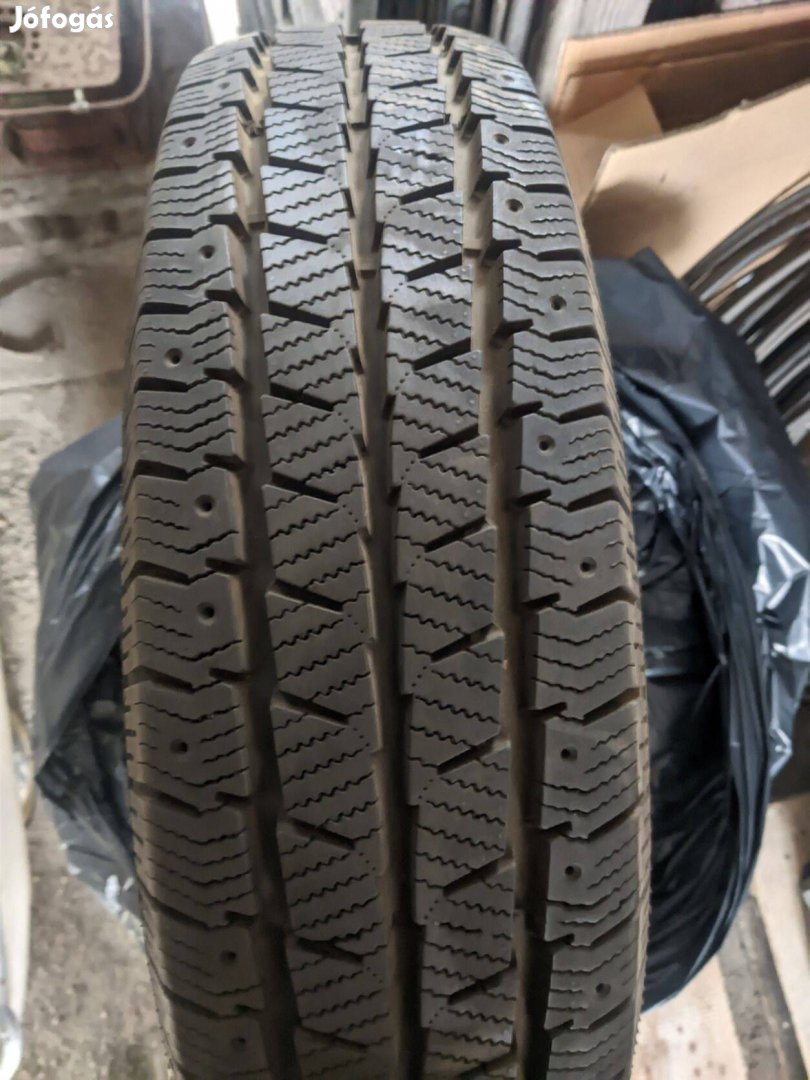 Téli gumi kisteher gépjárműre-Onyx Onyx NY-W387 185/75 R16C 102/104R