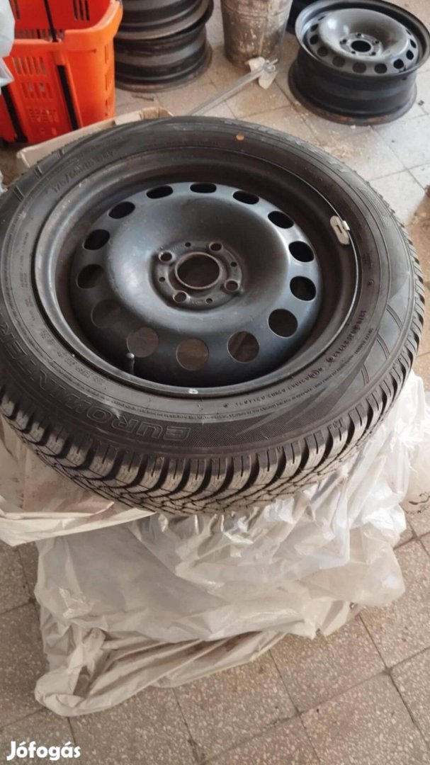 Téli gumi lemezfelnivel 175/65 R15 4db