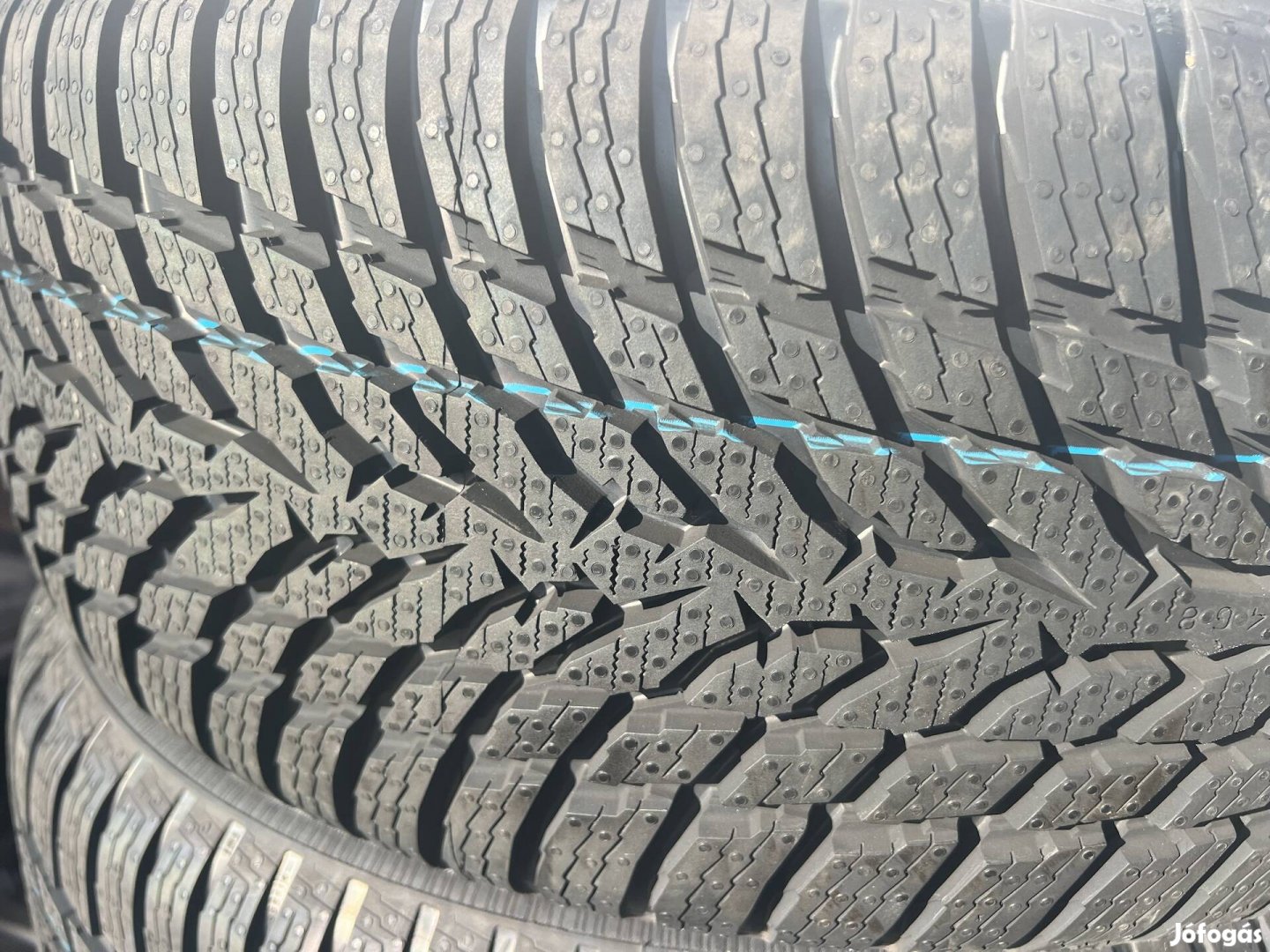 Téli gumi új 225/50R17 Nokian DOT-os