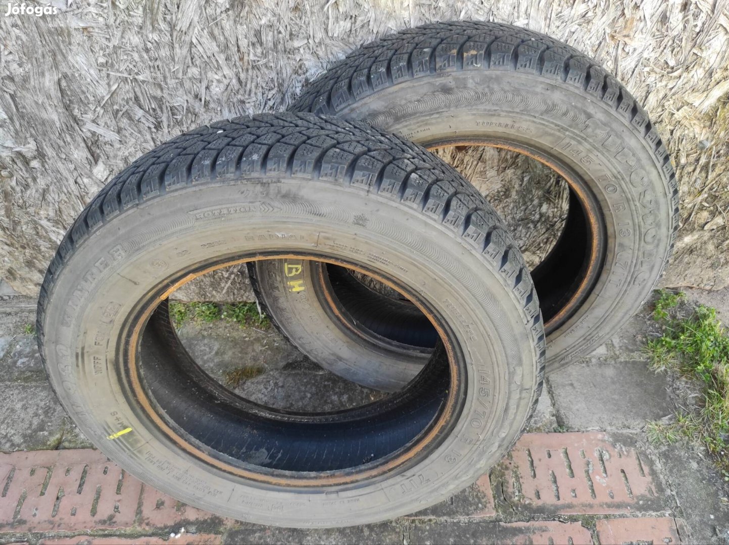 Téli gumiabroncs 145/70 R13 + Kenda mtb 26" 1.95