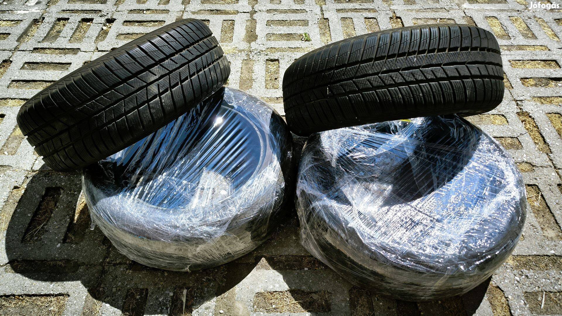 Téli gumiabroncs szett: Barum Polaris 5 / Infinity Enviro, 235/55 R18