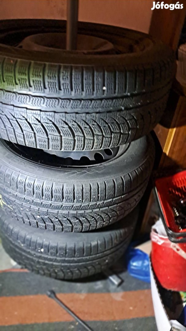 Téli gumigarnitúra 235/55 R17(Ford Kuga)