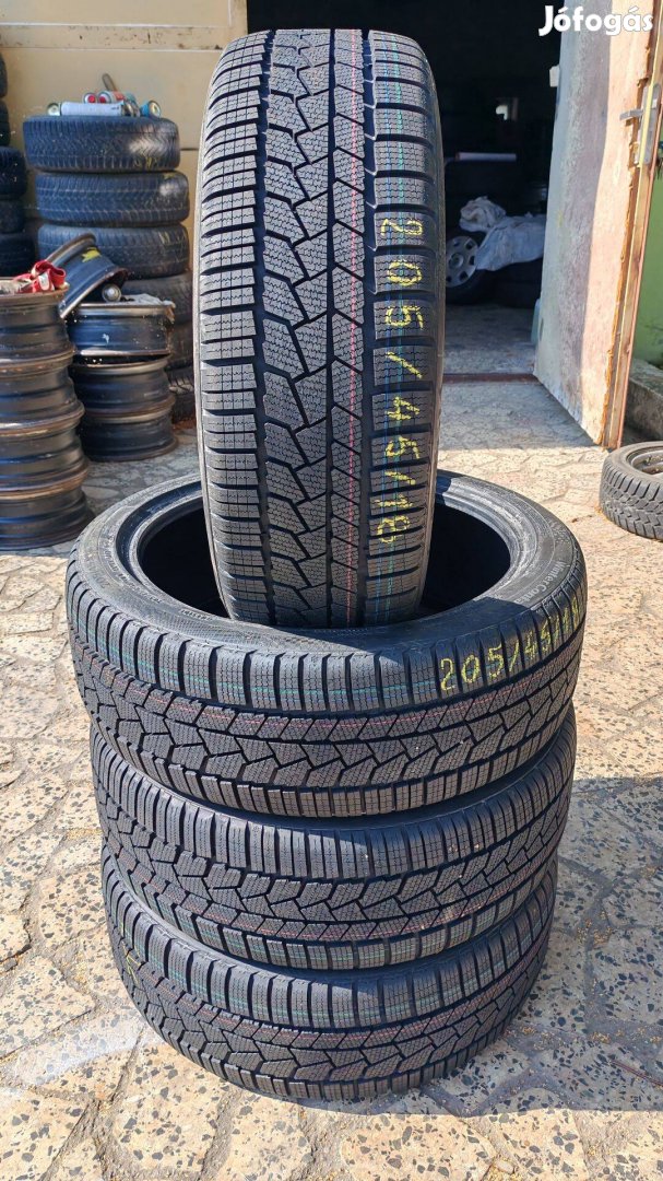 Téli gumik - 205/45 R18 - Continental