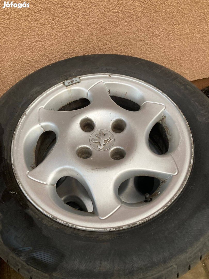 Téli használt gumik könnyűfémfelniken R15 195/65