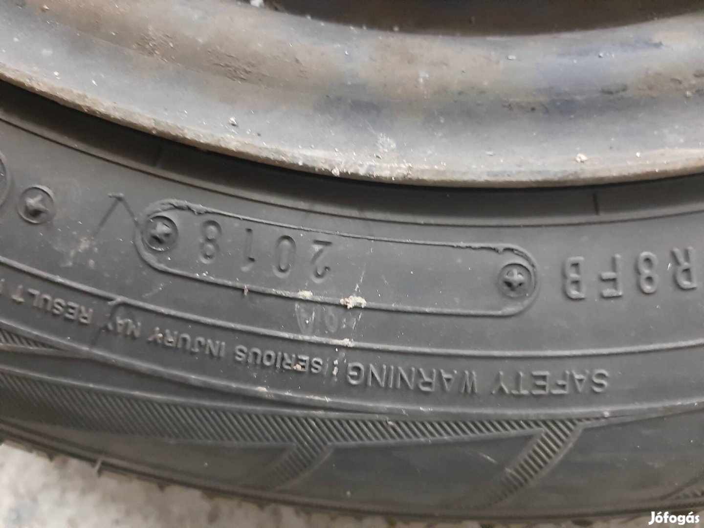 Téligumi 165/70 R13 Falken