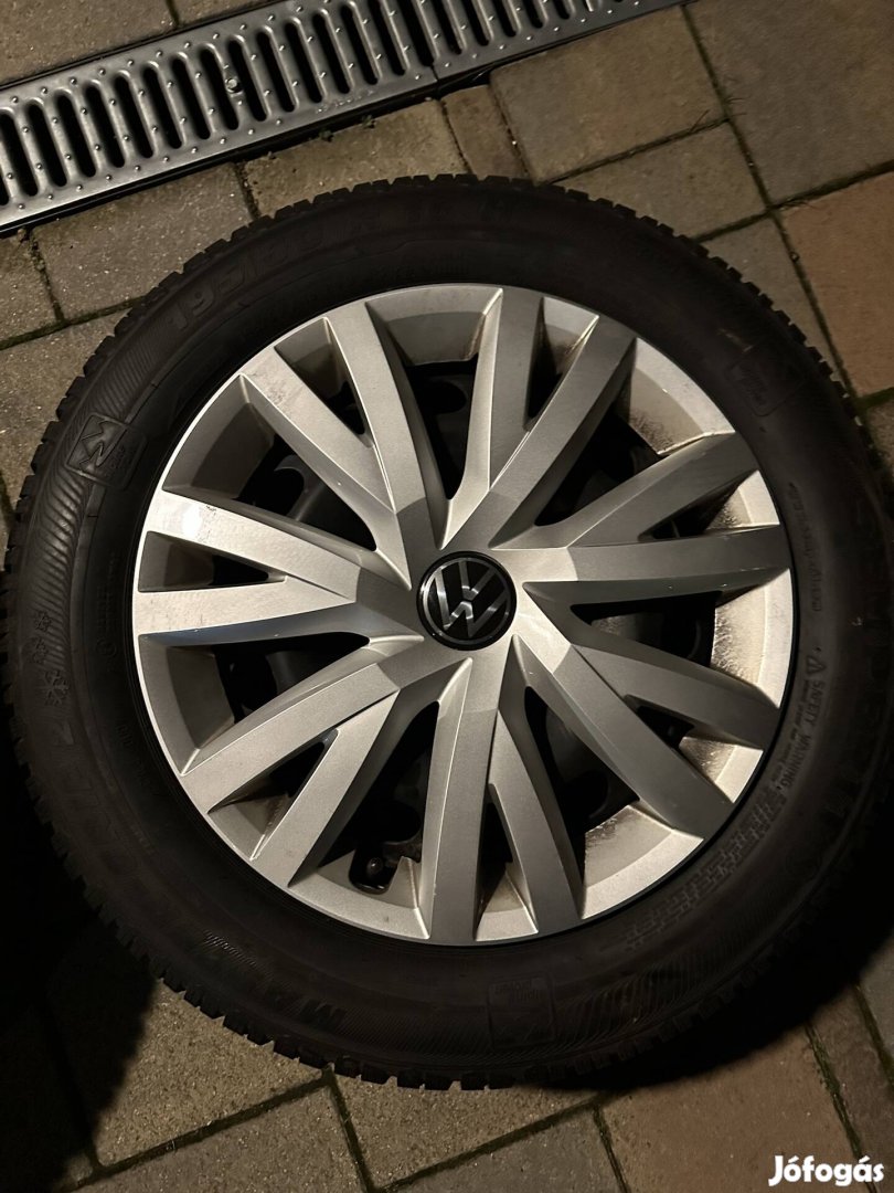 Téligumi 195 60 R16 eladó