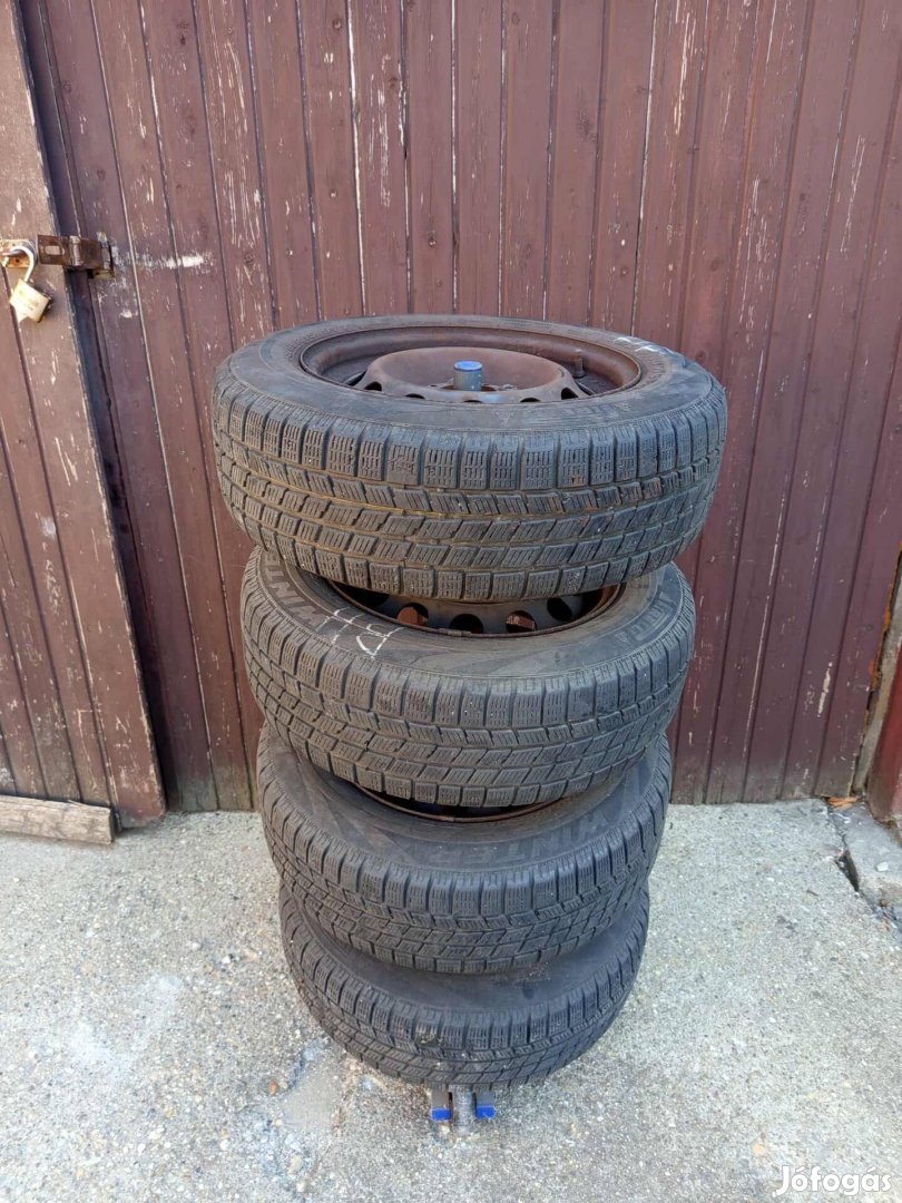 Téligumi 195/65R15 BMW E/46,E/36 lemezfelnin