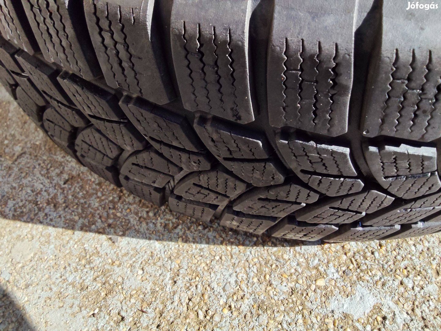 Téligumi 195*65*15 ,6mm 5,5mm jó állapotu, garanciával,4 db