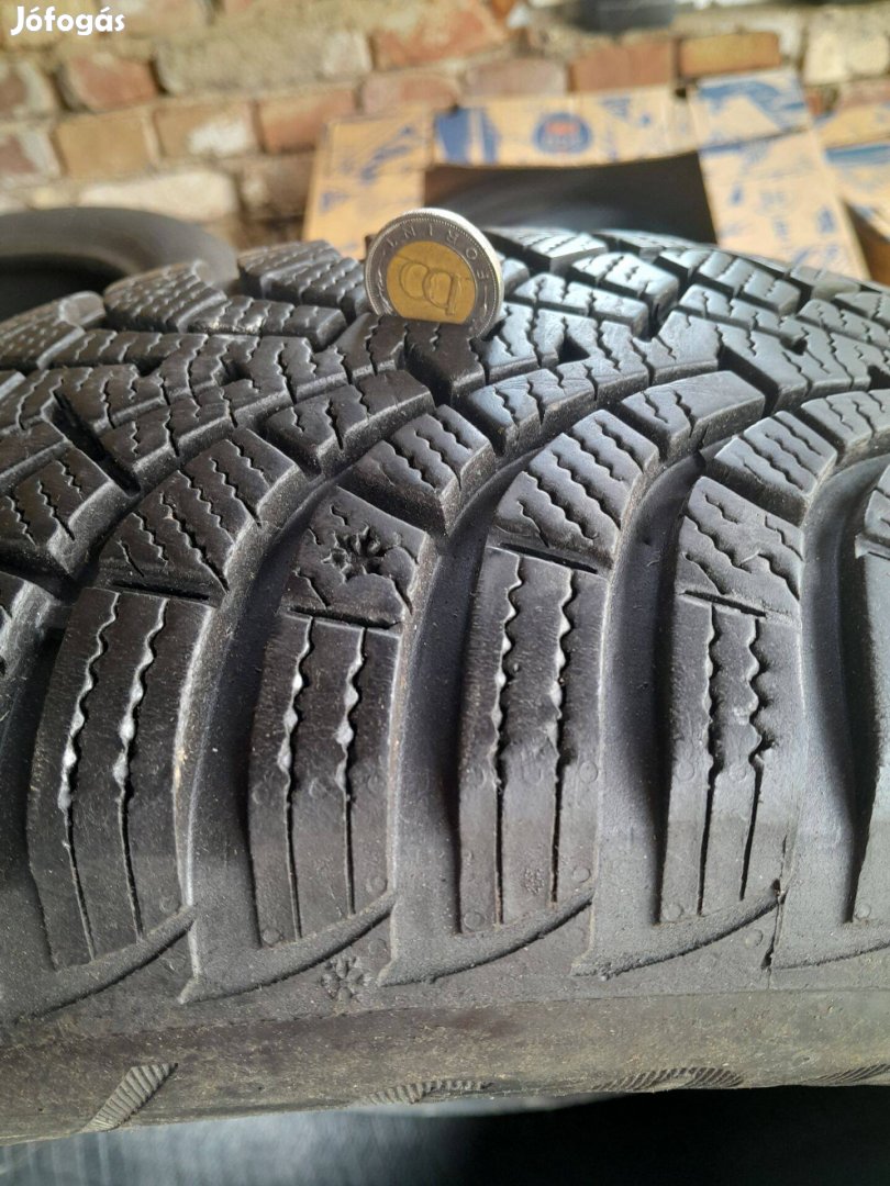 Téligumi 195/65 R15 Good Year Ultra Grip 9 4 db Vadonat újszerű!