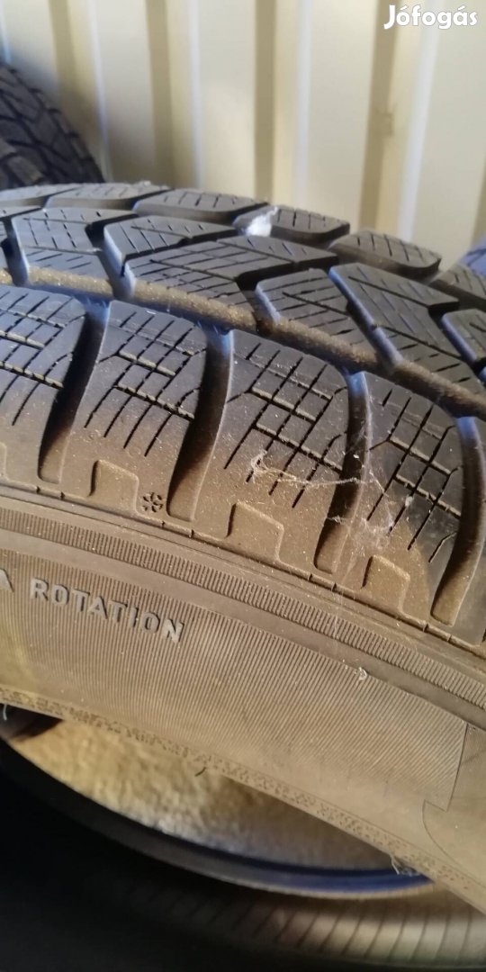 Téligumi 215/65/17 Pirelli