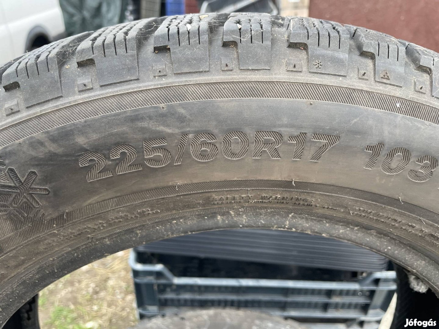 Téligumi 225/60R17