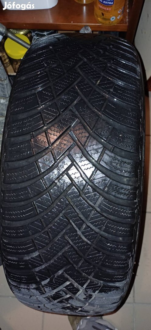 Téligumi Hankook 205/50 R17 93V