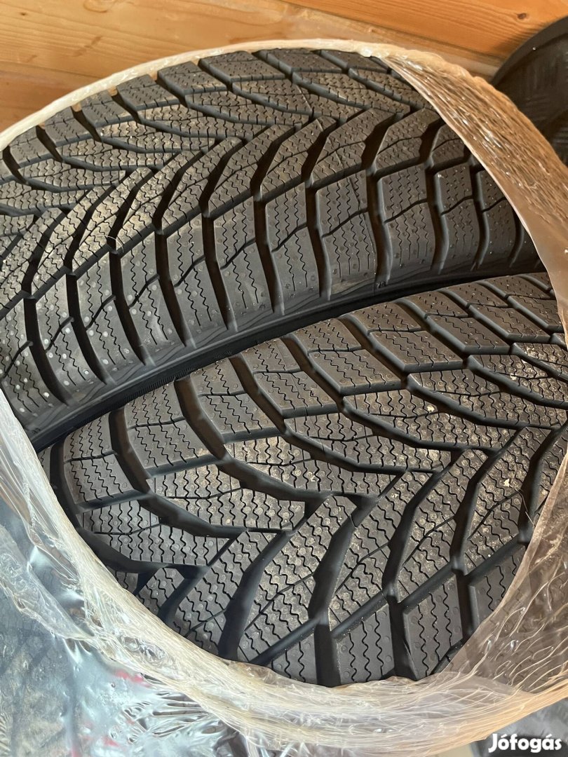Téligumi Honda CR-V 225/65 R17 102H